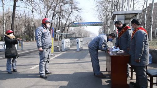 平山縣助力企業(yè)復(fù)工復(fù)產(chǎn) 專班駐廠 保姆式 服務(wù)幫扶解困